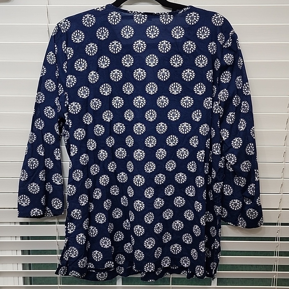 Talbots Blue & White Embroidered Lightweight Floral Blouse Size XL - Picture 6 of 8